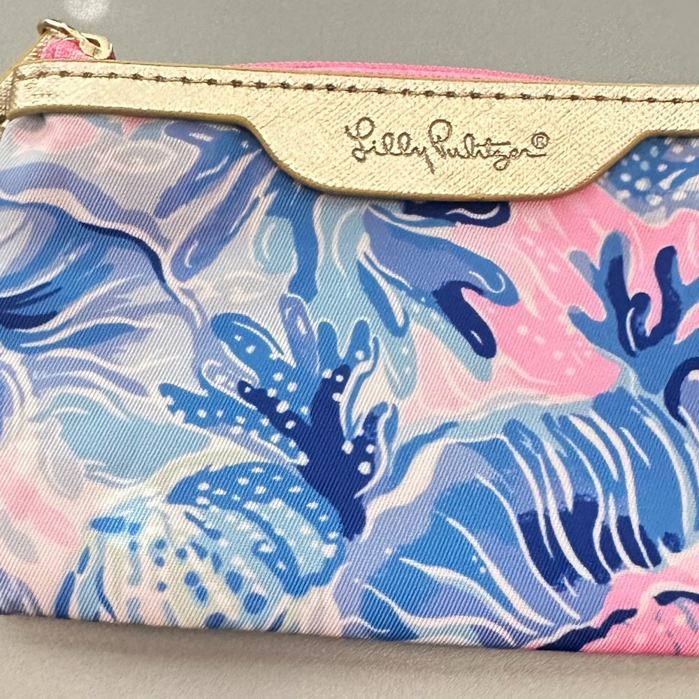 Lilly Pulitzer ID Case – “Shell Me Something Good” – NEW, Never Used